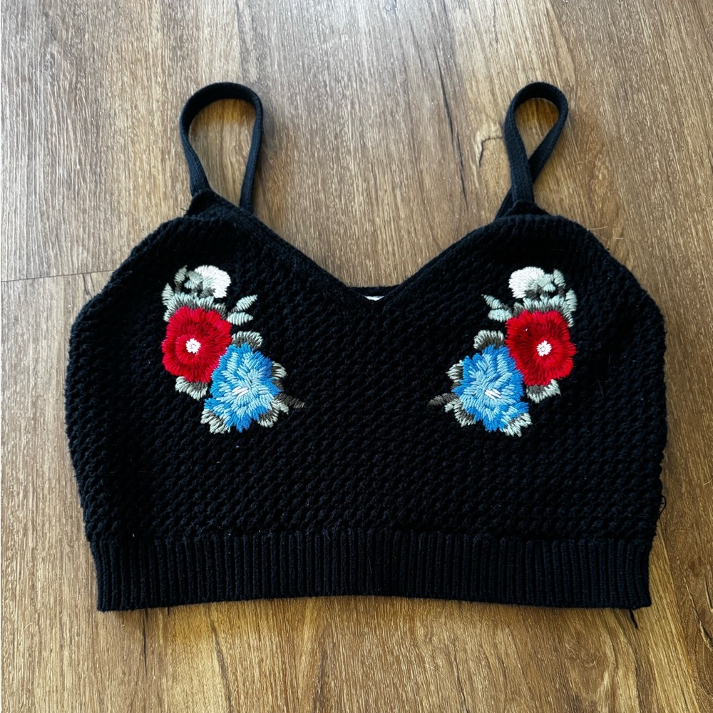 American Eagle AE Crochet Knit Black Floral Crop Cami Tank Top Sz M